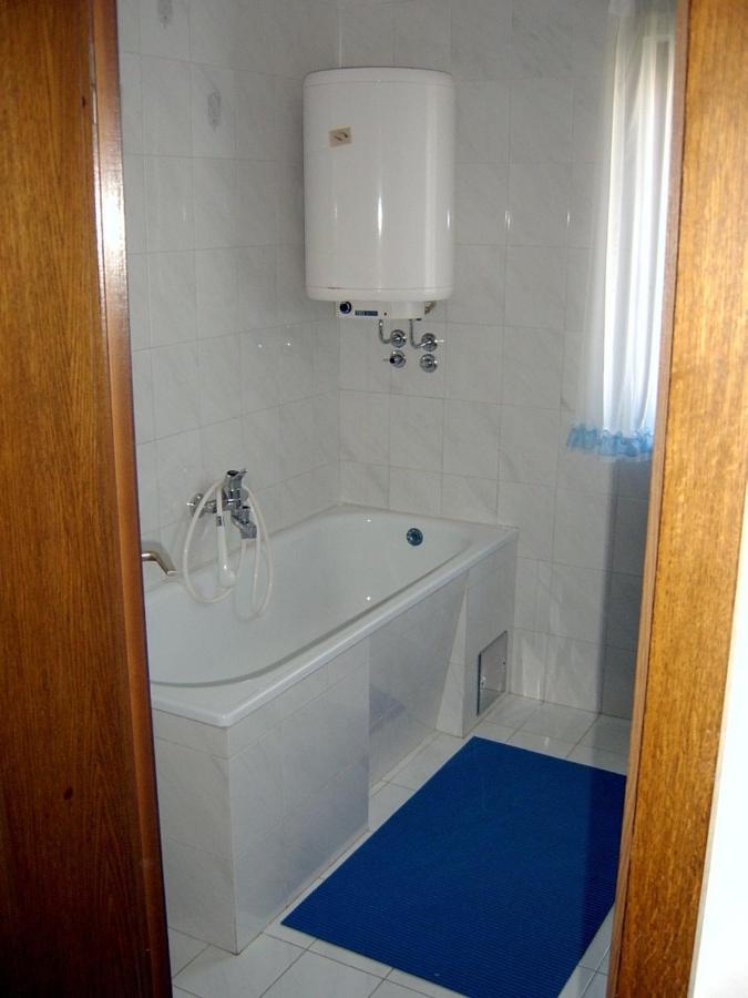 Apartments Romano *