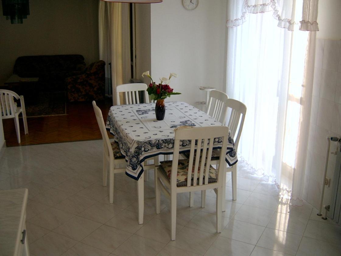 Apartment Apartments Romano Pjescana Uvala